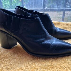Vintage 90s Bohemian Brown Leather Ankle Booties | Size 7.5 | Coastal Cowgirl